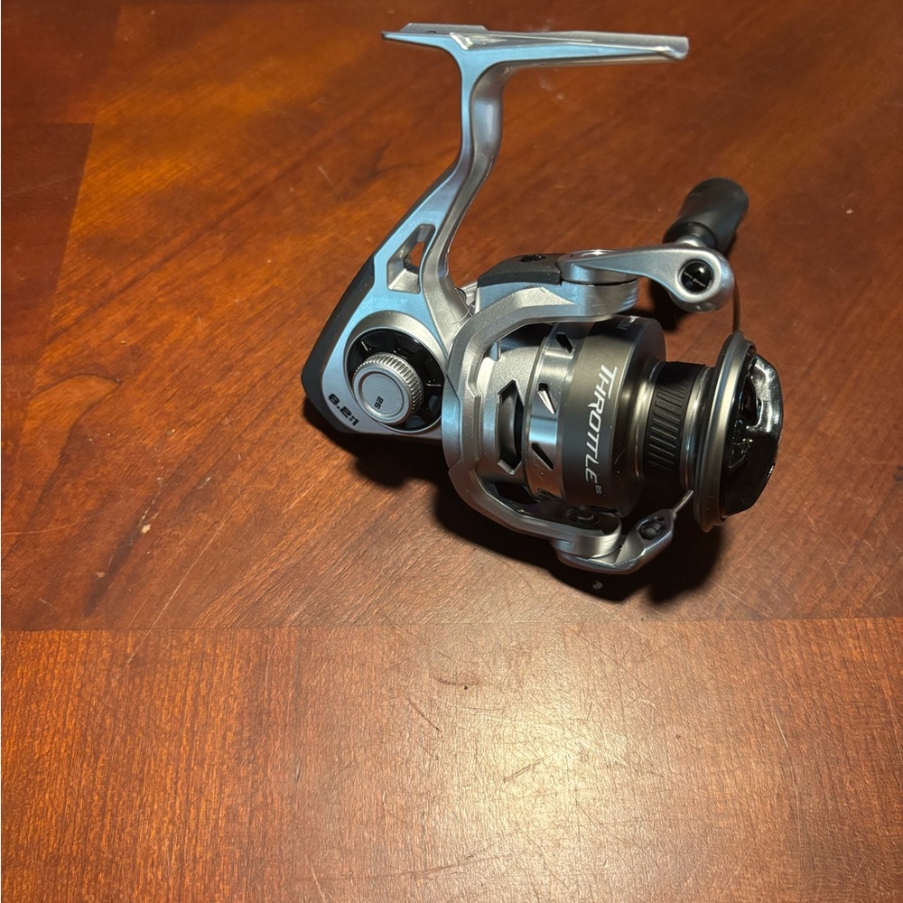 Quantum Throttle II spinning reel
